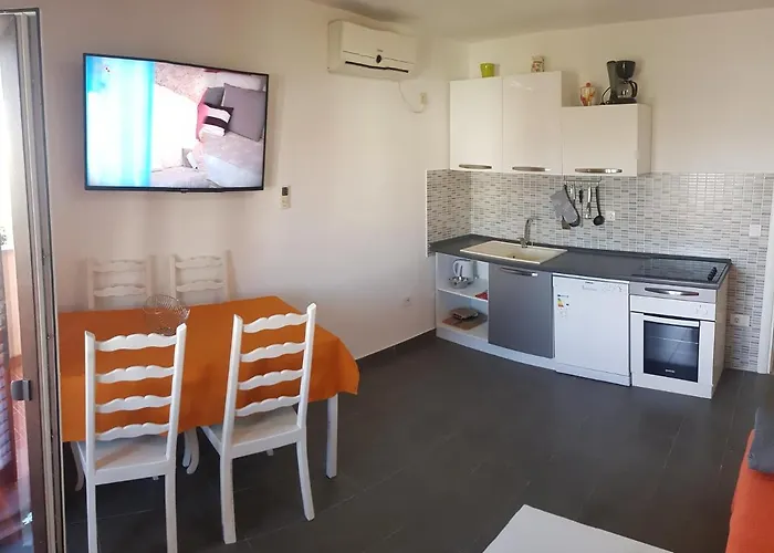 Zem, Krk Apartament Veglia